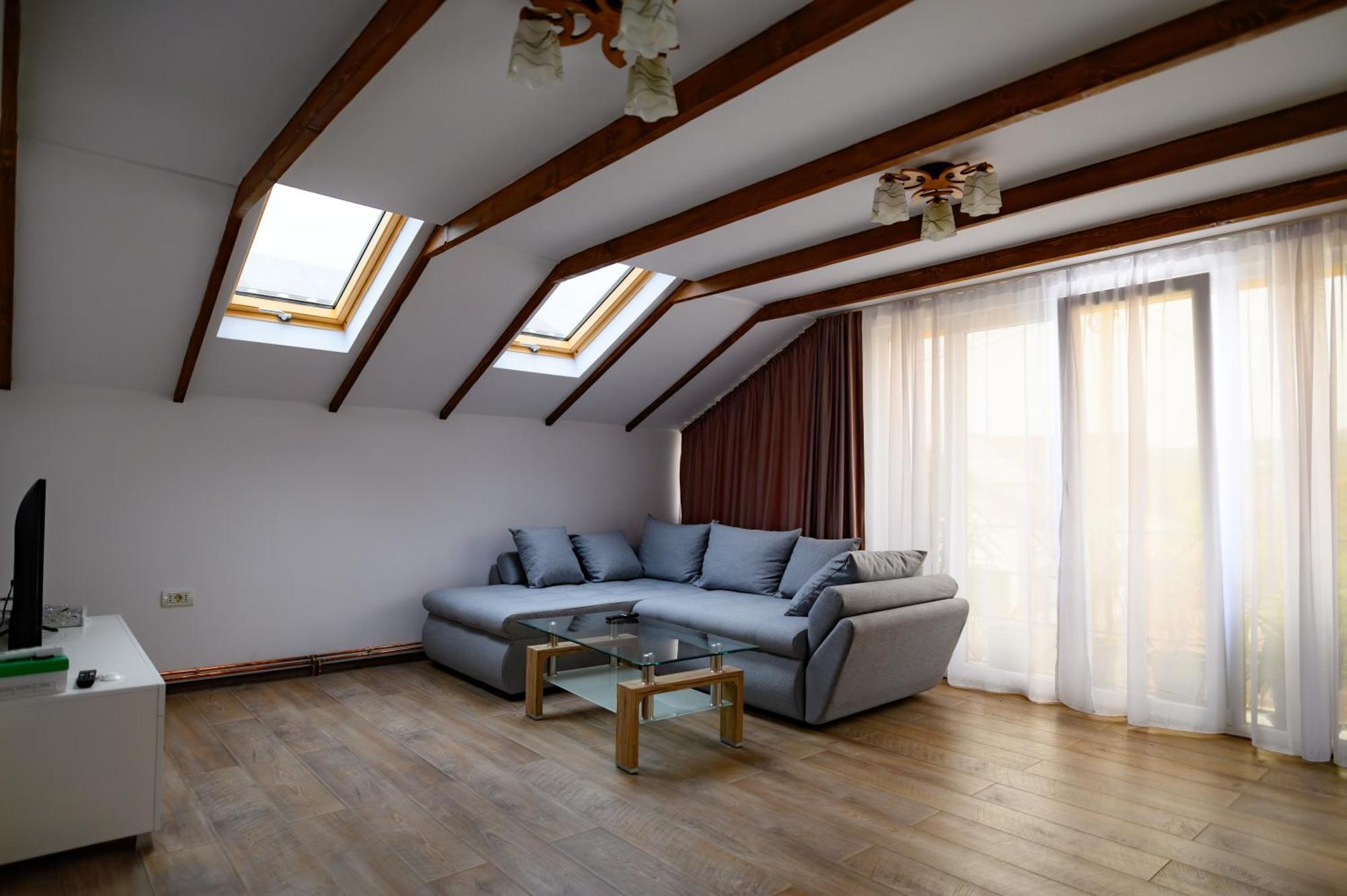 Luxury Attic Villa Curtea de Argeş Exteriör bild